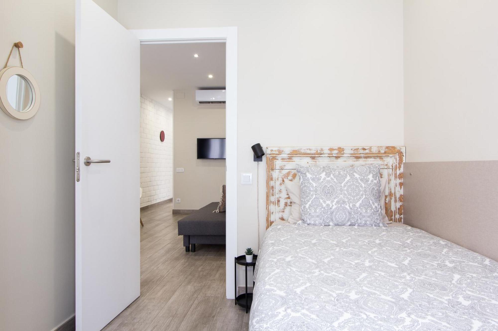 Novus Homes Barcelona Santa Eulalia L'Hospitalet de Llobregat Ngoại thất bức ảnh