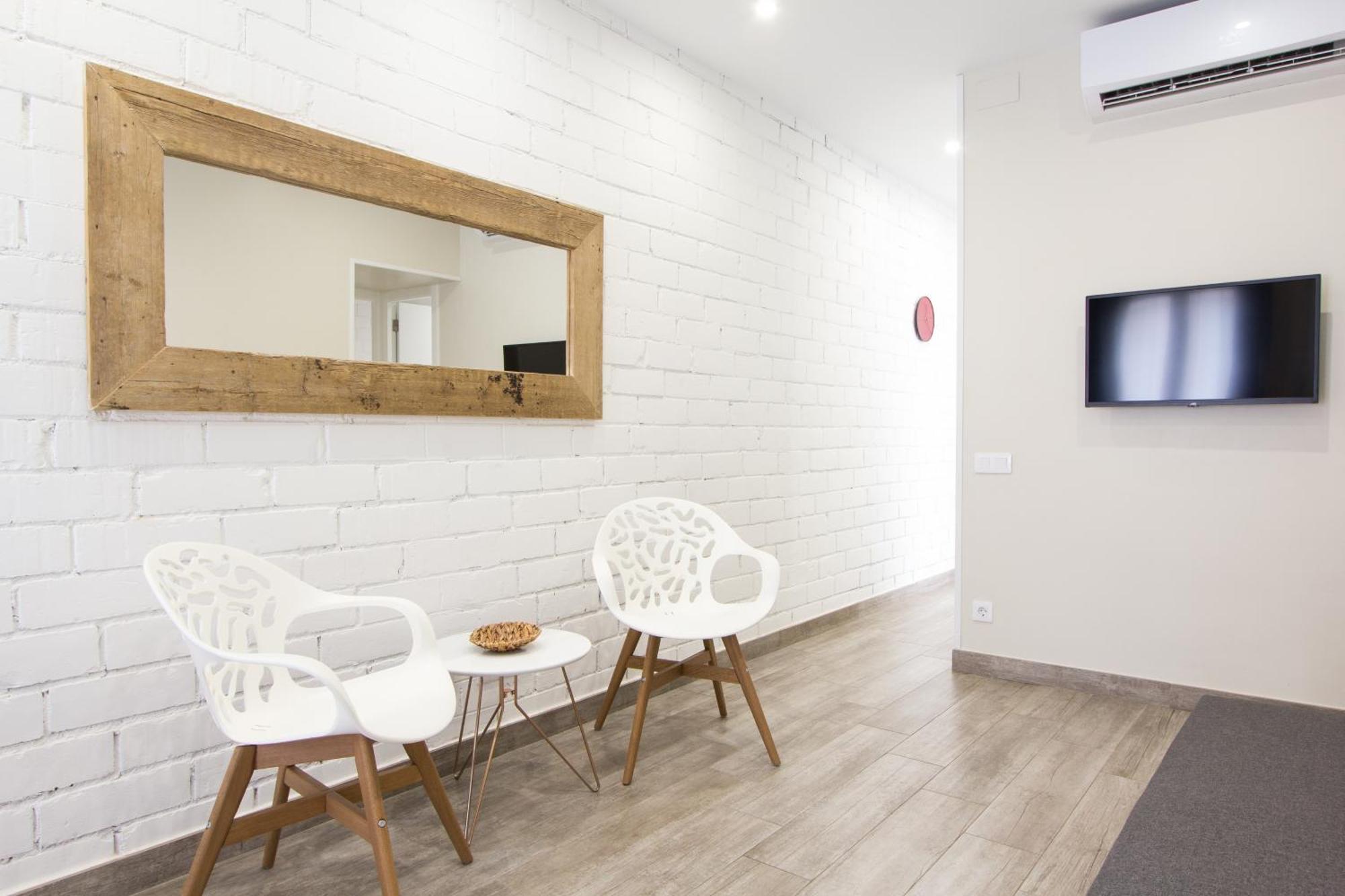 Novus Homes Barcelona Santa Eulalia L'Hospitalet de Llobregat Ngoại thất bức ảnh