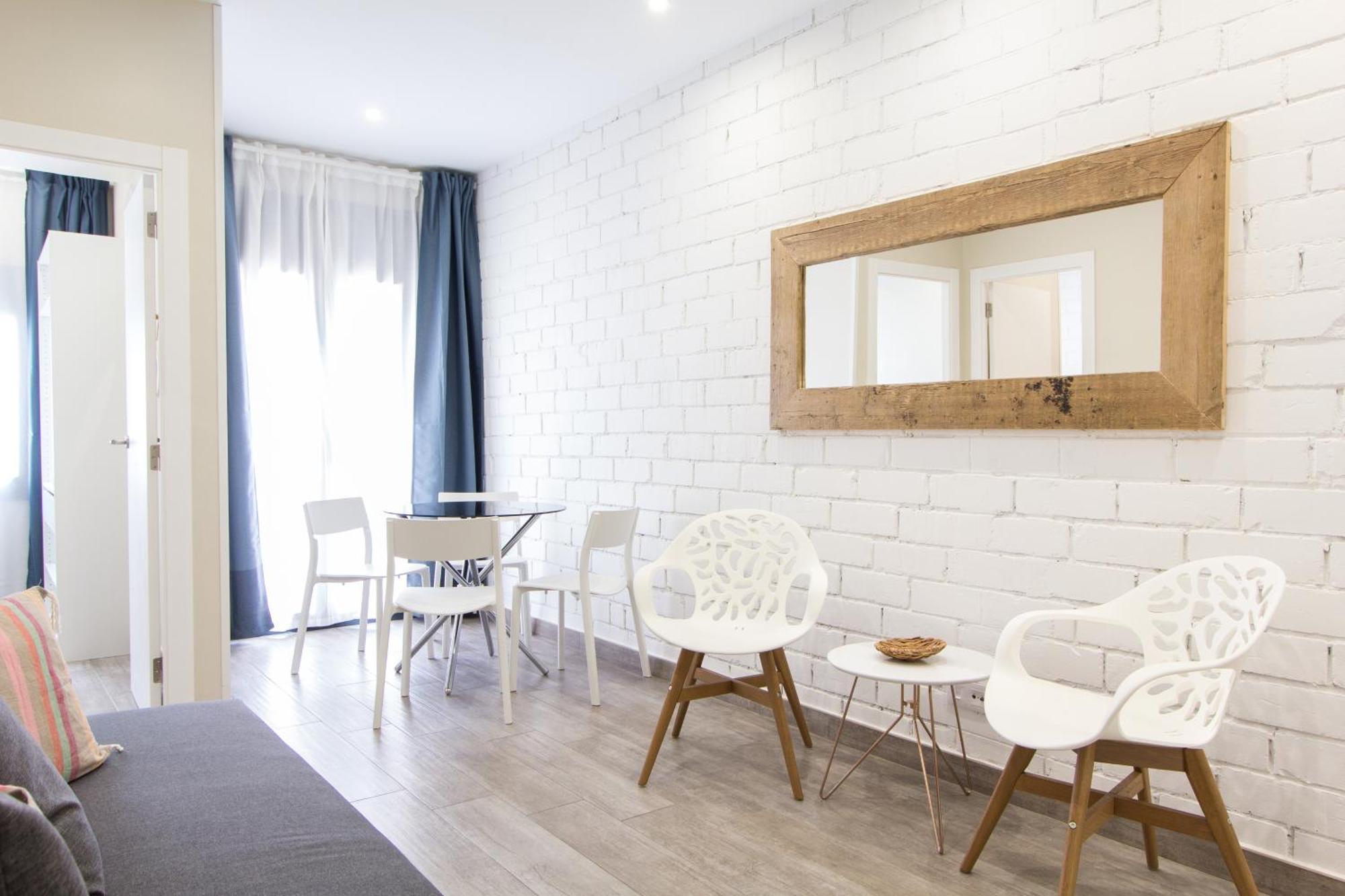 Novus Homes Barcelona Santa Eulalia L'Hospitalet de Llobregat Ngoại thất bức ảnh