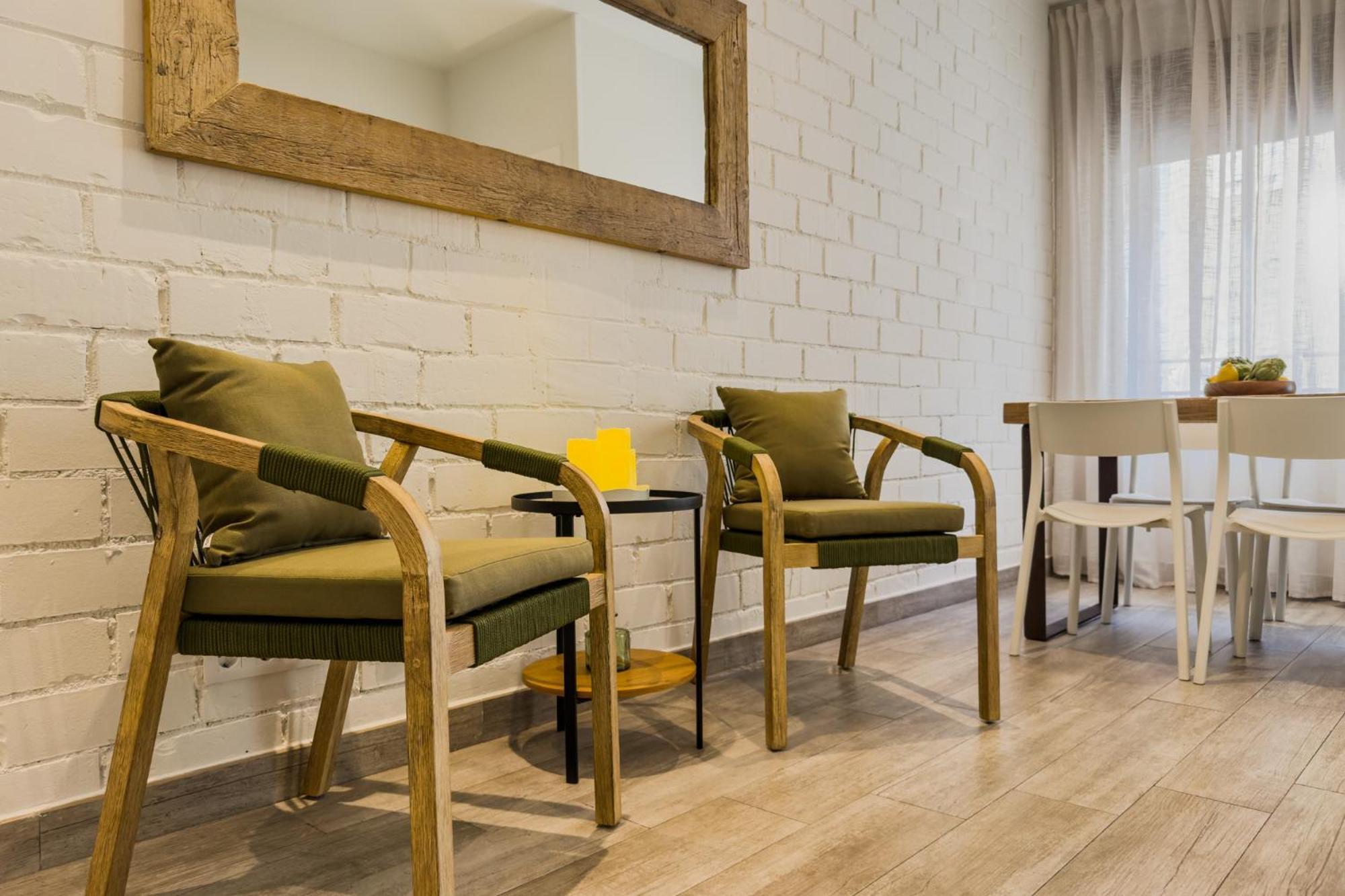 Novus Homes Barcelona Santa Eulalia L'Hospitalet de Llobregat Ngoại thất bức ảnh