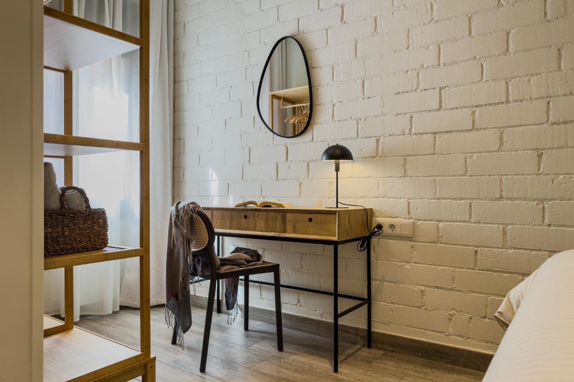 Novus Homes Barcelona Santa Eulalia L'Hospitalet de Llobregat Ngoại thất bức ảnh