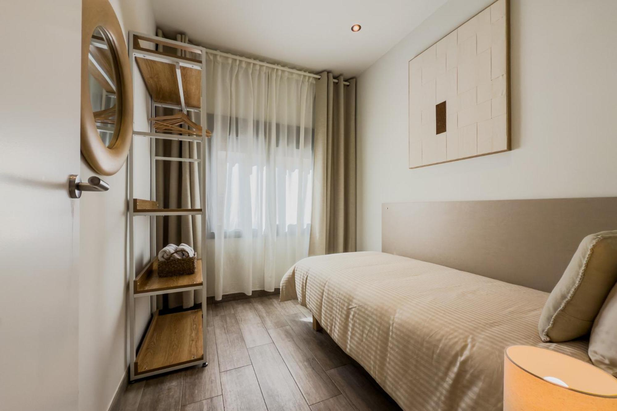 Novus Homes Barcelona Santa Eulalia L'Hospitalet de Llobregat Ngoại thất bức ảnh
